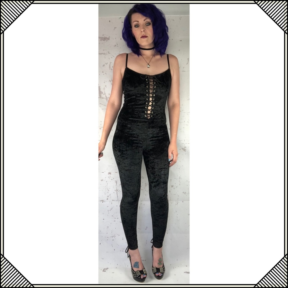 * Sexy Black Jumpsuit * Crushed Velvet * Lace up * - Picture 3 of 8